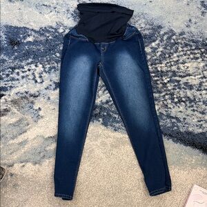 Stylish Women's Maternity Jeans